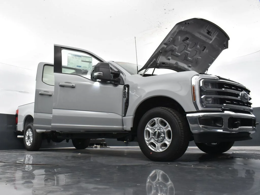 New 2026 White Ford XLT image 35