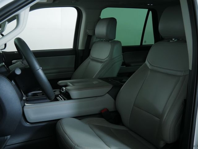Used 2025 White Ford Active image 21