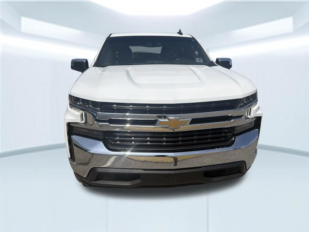 Used 2021 White Chevrolet LT image 4