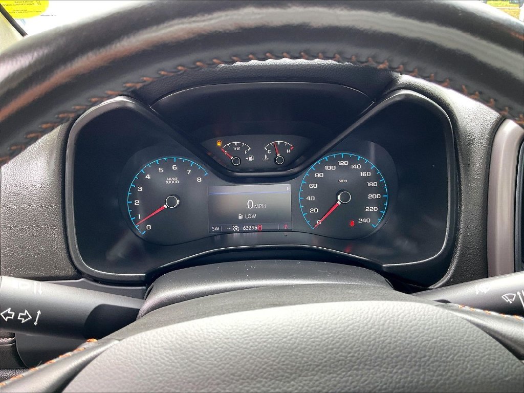Used 2022 Black GMC AT4 w/Leather image 15