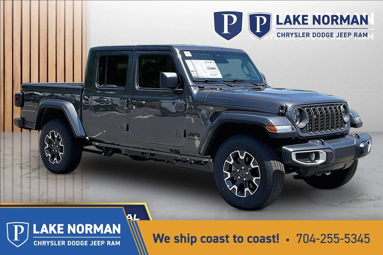 2026 Jeep Gladiator Sahara Auto's photo