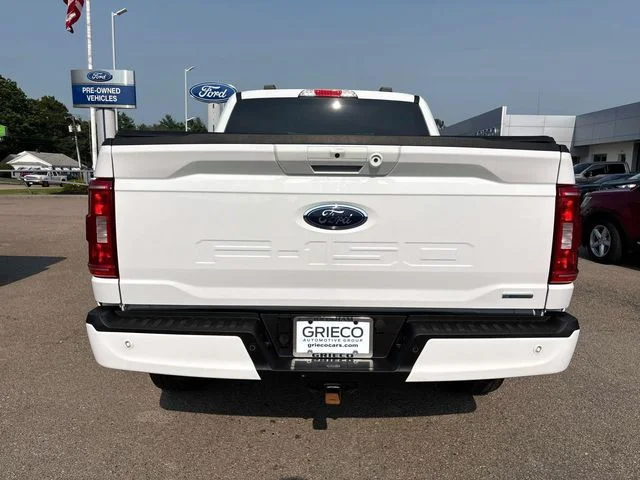 Used 2021 Oxford White Ford XLT image 4
