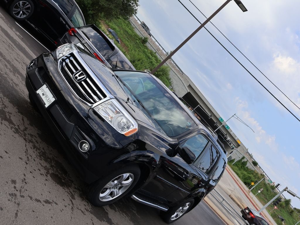 Used 2015 Black Honda EX-L image 3