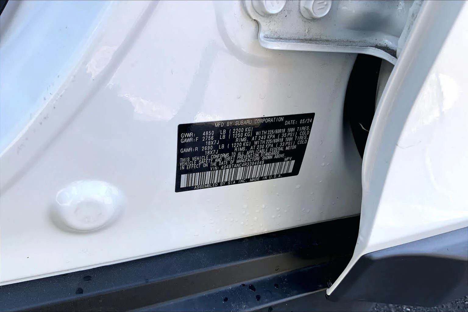 Used 2024 Crystal White Pearl Subaru Limited image 34