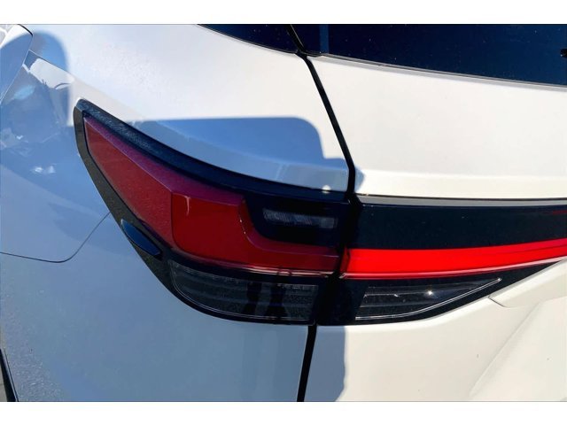 New 2026 Wind Chill Pearl Lexus PREMIUM AWD image 21