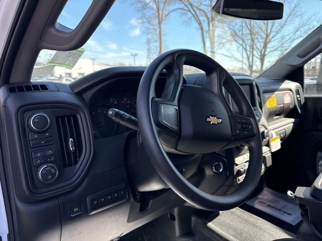 New 2025 Summit White Chevrolet Work Truck image 14