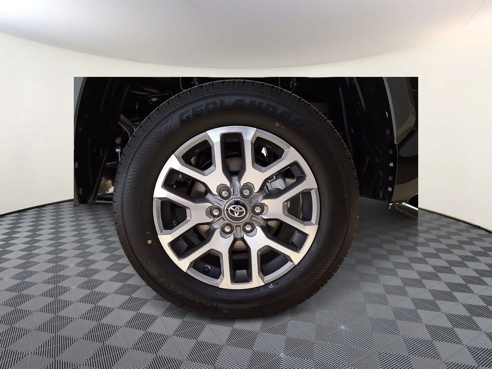 2026 Toyota Tundra 1794 Edition - Photo 6