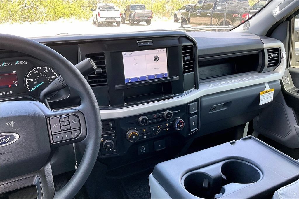 New 2026 Ford Super Duty F-350 XL 4D Crew Cab