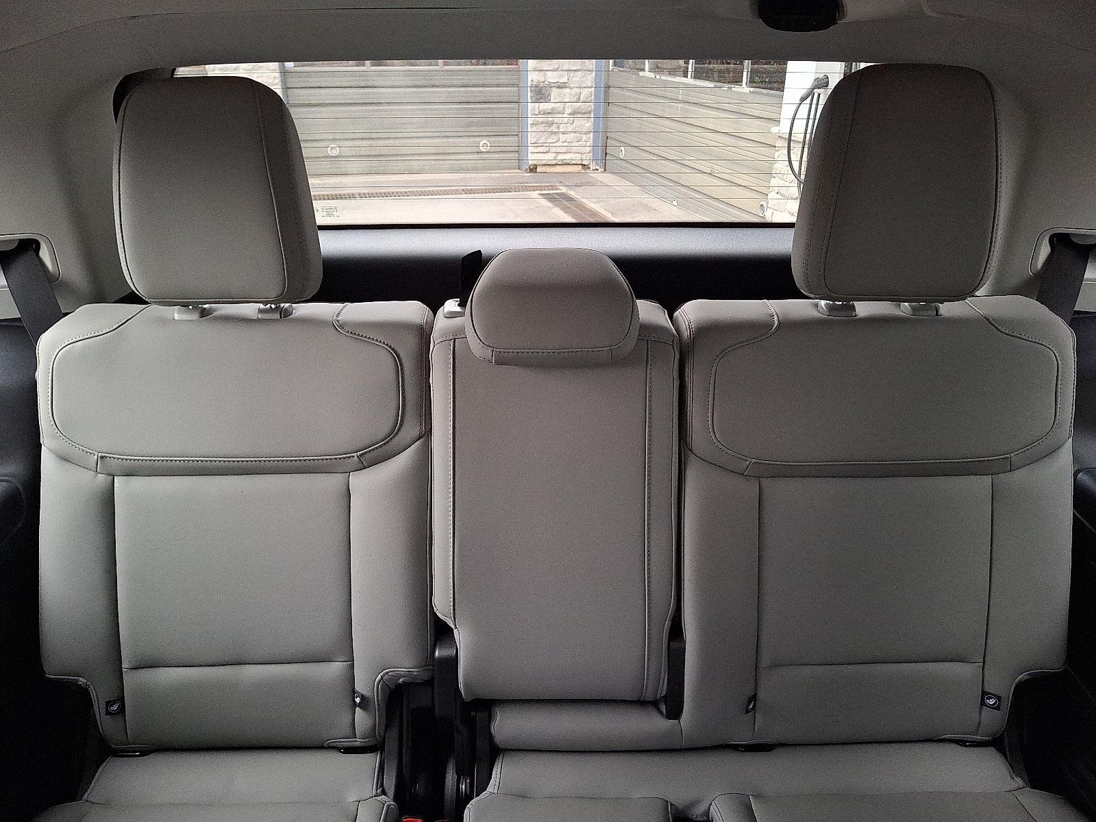 New 2025 Star White Metallic Tri-Coat Ford Active image 8