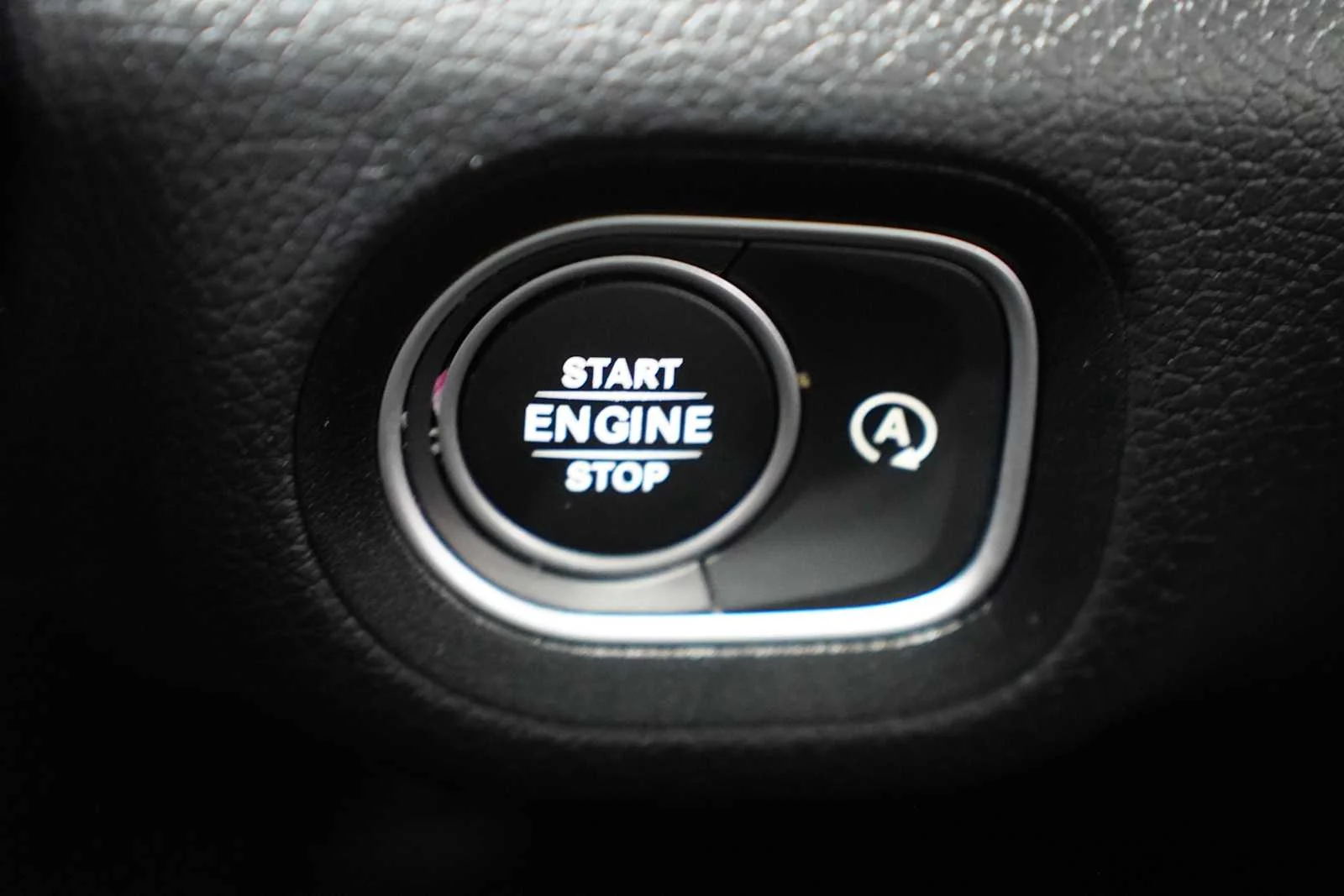 Used 2025 Cirrus Silver Metallic Mercedes-Benz GLS 450 image 17