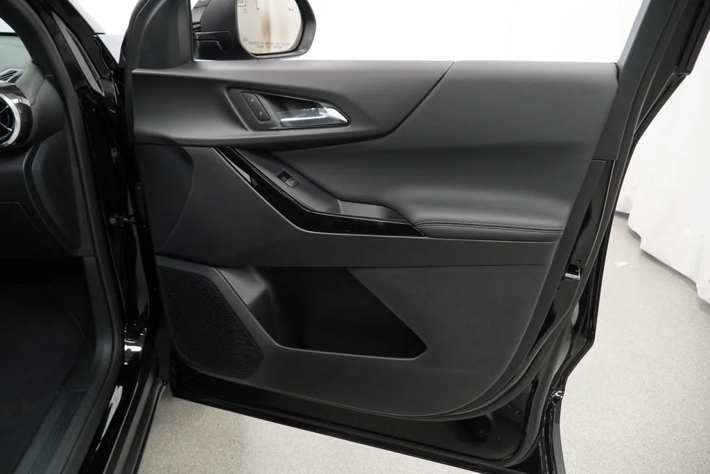 New 2027 Mosaic Black Metallic Chevrolet LT image 27