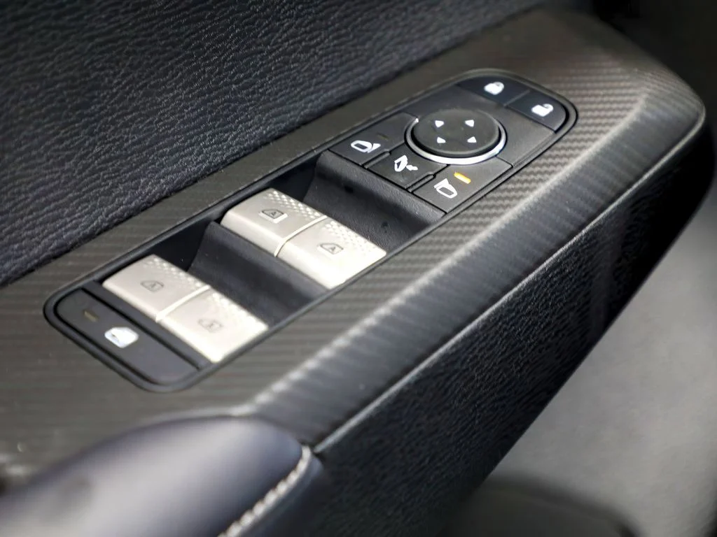 New 2026 Graphite Gray Mitsubishi SEL image 10