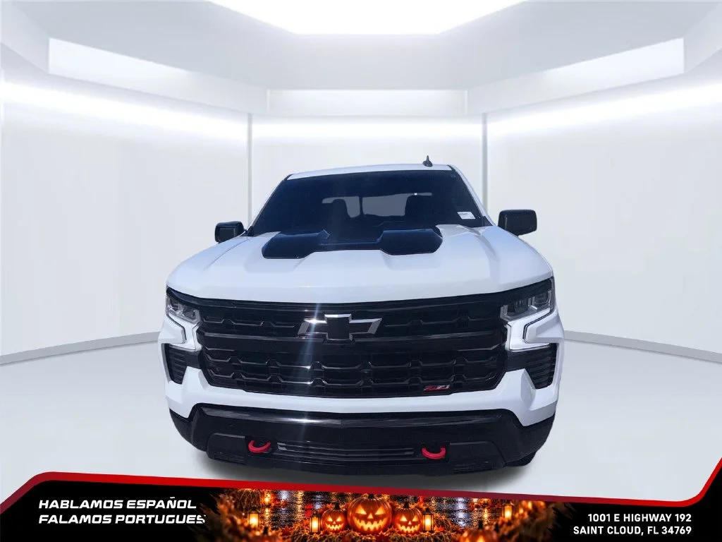 Used 2024 Summit White Chevrolet LT Trail Boss image 8
