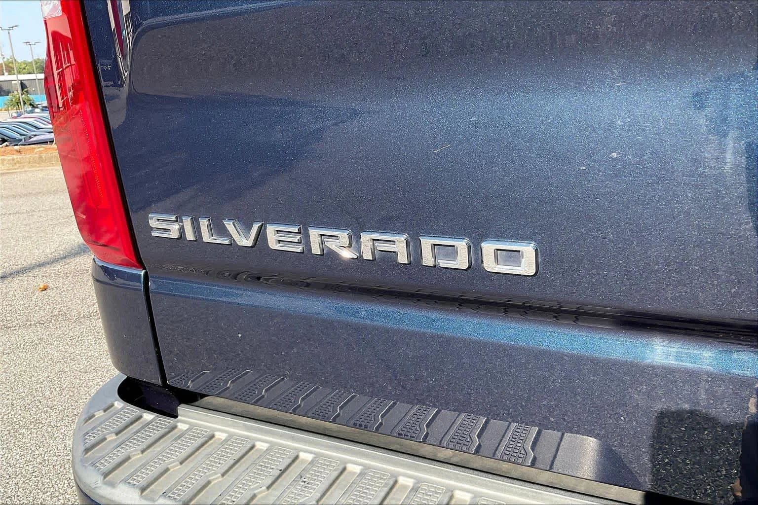 Used 2019 Northsky Blue Metallic Chevrolet High Country image 30