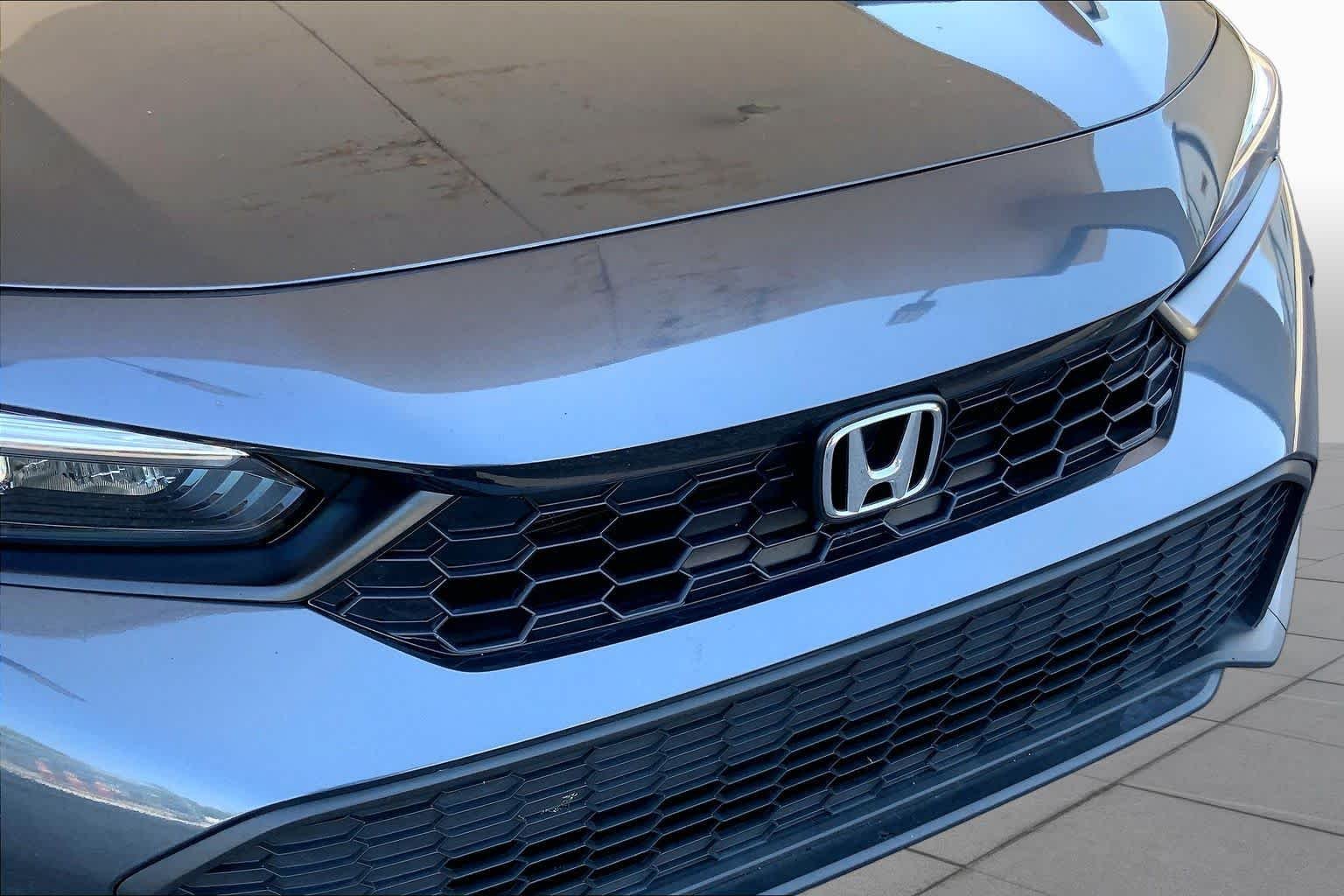 Used 2025 Meteorite Gray Metallic Honda LX image 30