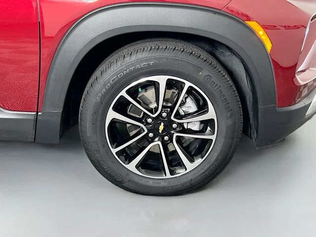 Used 2024 Red Chevrolet LT image 38
