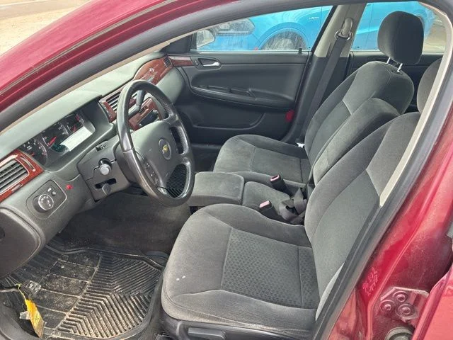 Used 2006 Red Chevrolet LT image 9