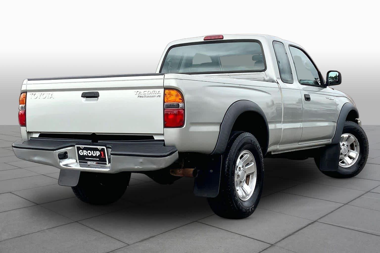 Used 2003 Lunar Mist Metallic Toyota PreRunner image 10