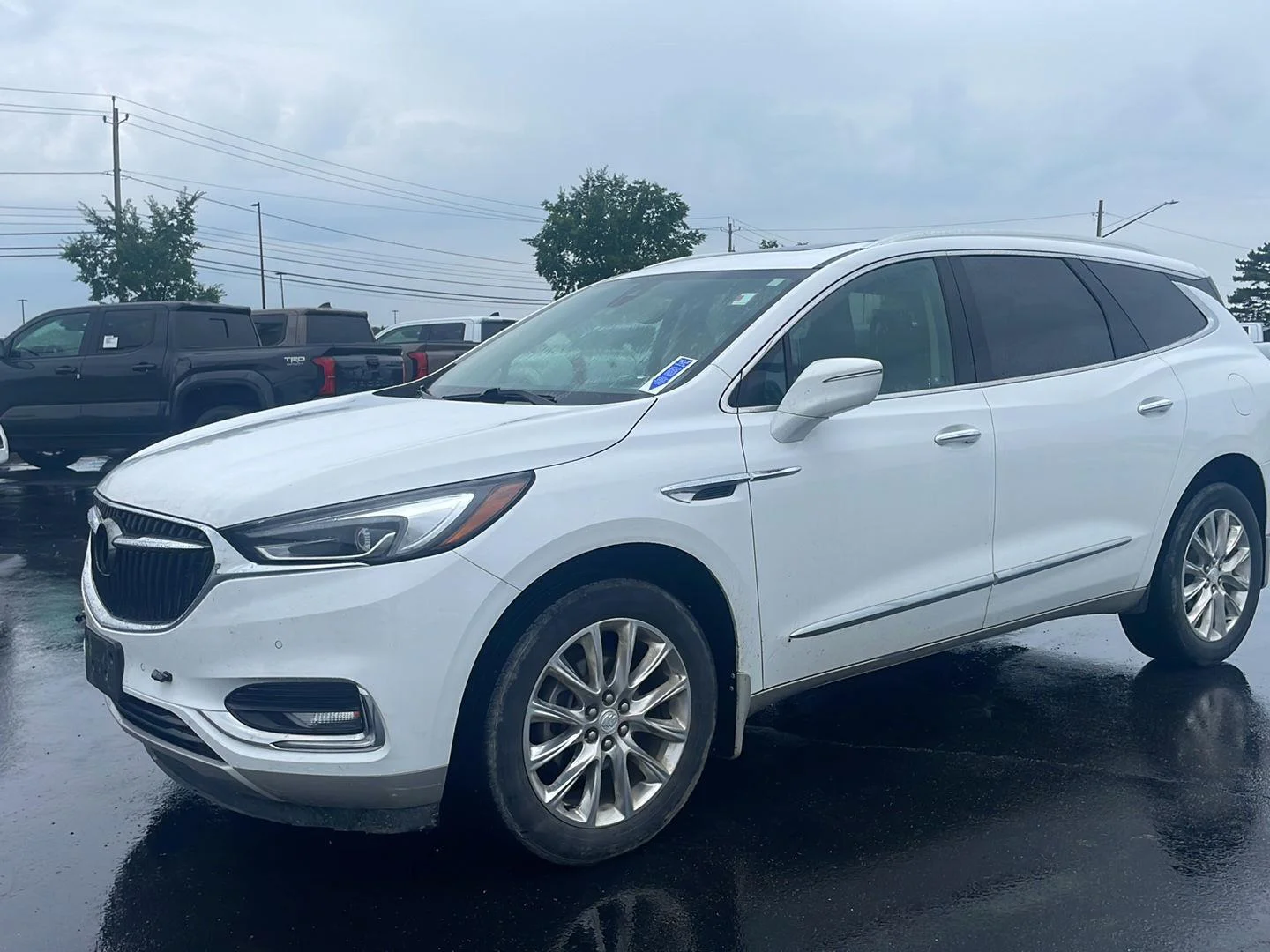 Used 2020 Summit White Buick Premium image 7