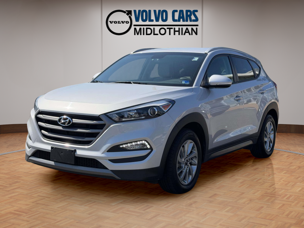 Used 2016 Silver Hyundai Eco image 22