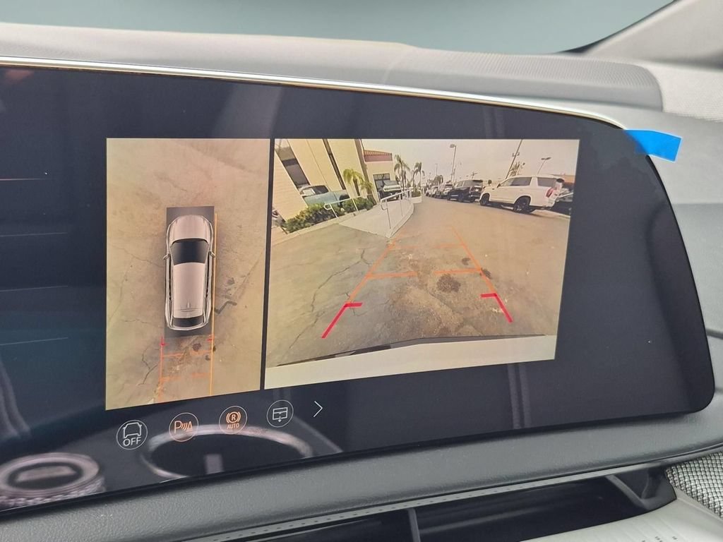 2027 Cadillac OPTIQ Luxury - Photo 14