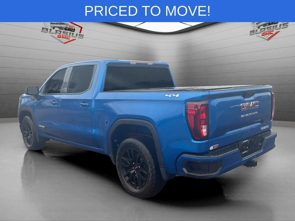 Used 2023 Dynamic Blue Metallic GMC Elevation image 3