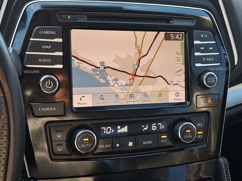 Used 2020 Black Nissan 3.5 SL image 17