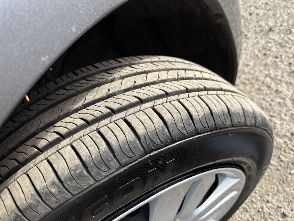 Used 2017  Honda LX image 18
