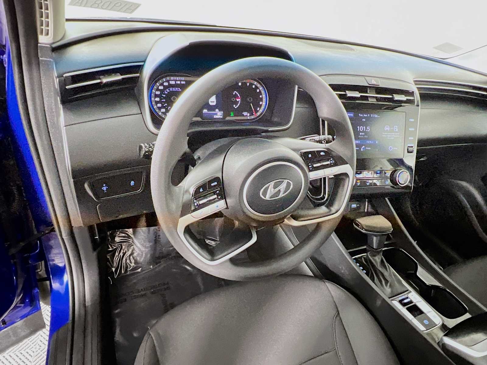 Used 2024 Intense Blue Hyundai SE image 11