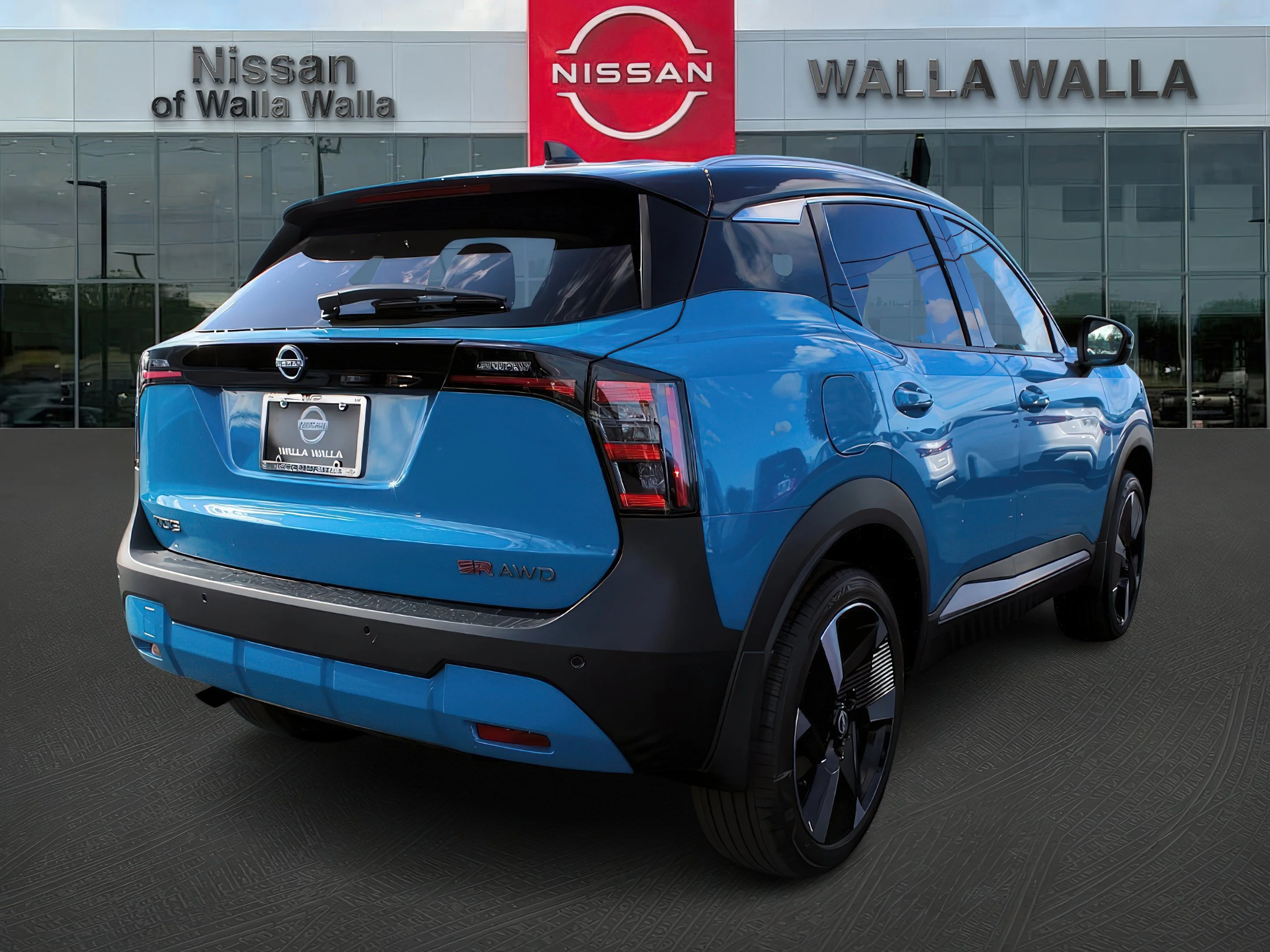 New 2026 Arctic Ice Blue Metallic / Super Black Two-tone Nissan SR image 7