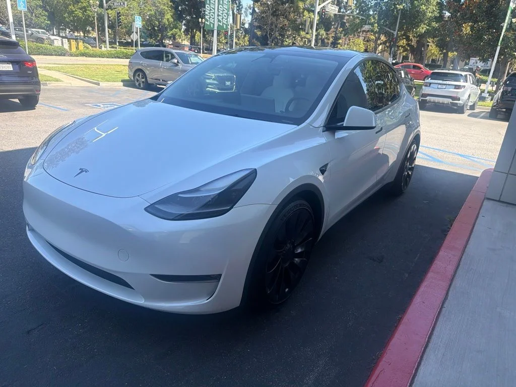 2023 Tesla Model Y Performance Dual Motor All-Wheel Drive's photo