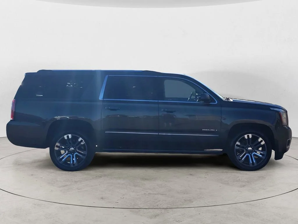 Used 2019 SMOKEY QUARTZ METALLIC GMC Denali image 6