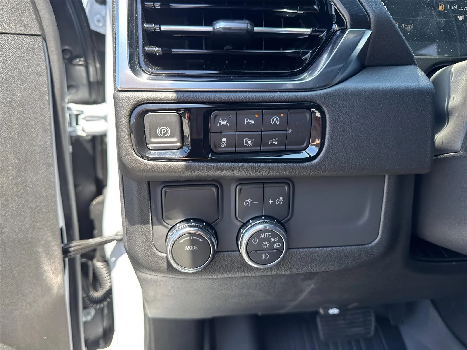 New 2026 Glacier White Tricoat GMC Denali image 22