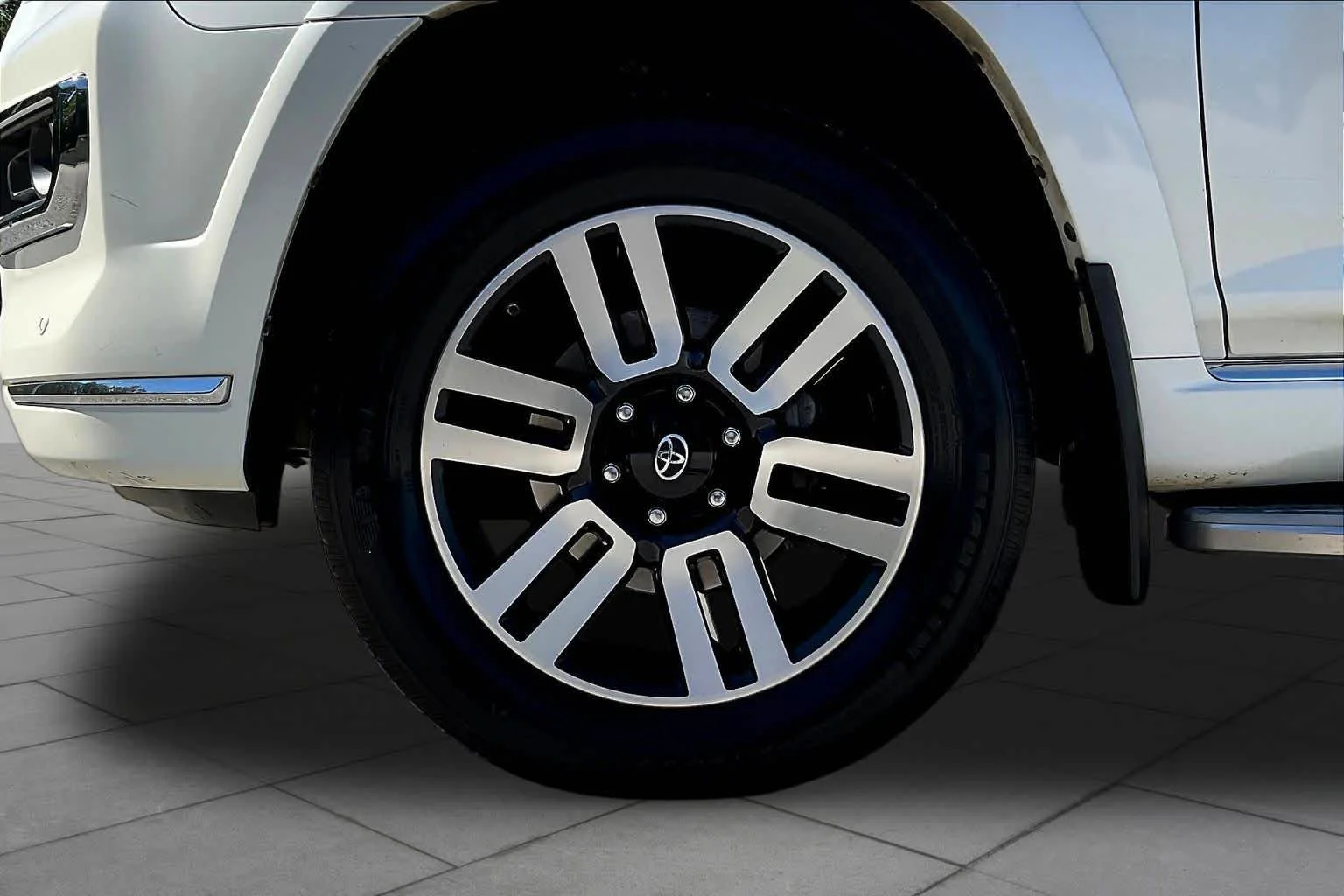 Used 2014 Blizzard Pearl Toyota Limited image 10