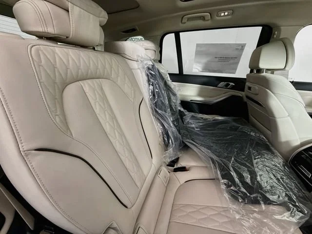 2027 BMW X7 40i - Photo 30