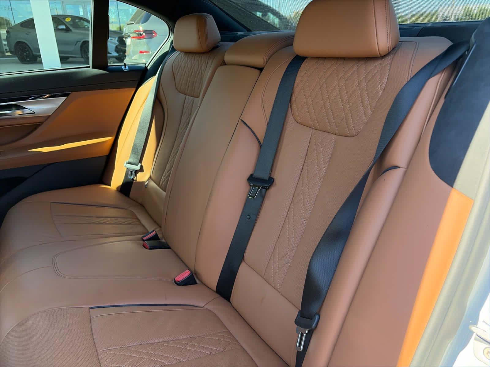 Used 2019 Mineral White Metallic BMW 740i image 8