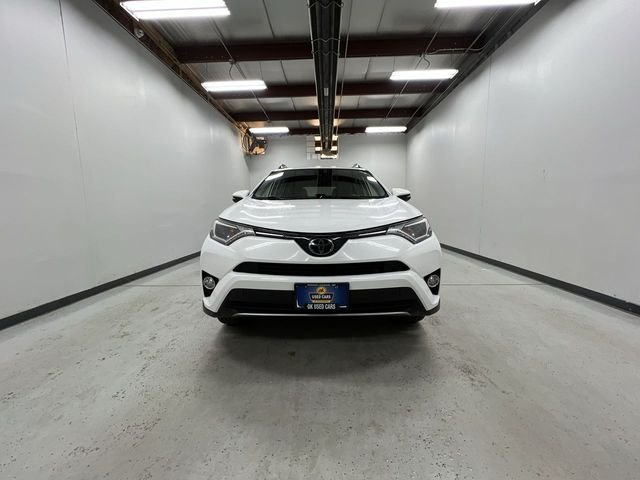 2018 Toyota RAV4 XLE photo 3
