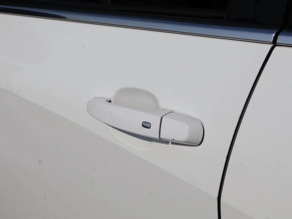 Used 2024 White Chevrolet LT image 19