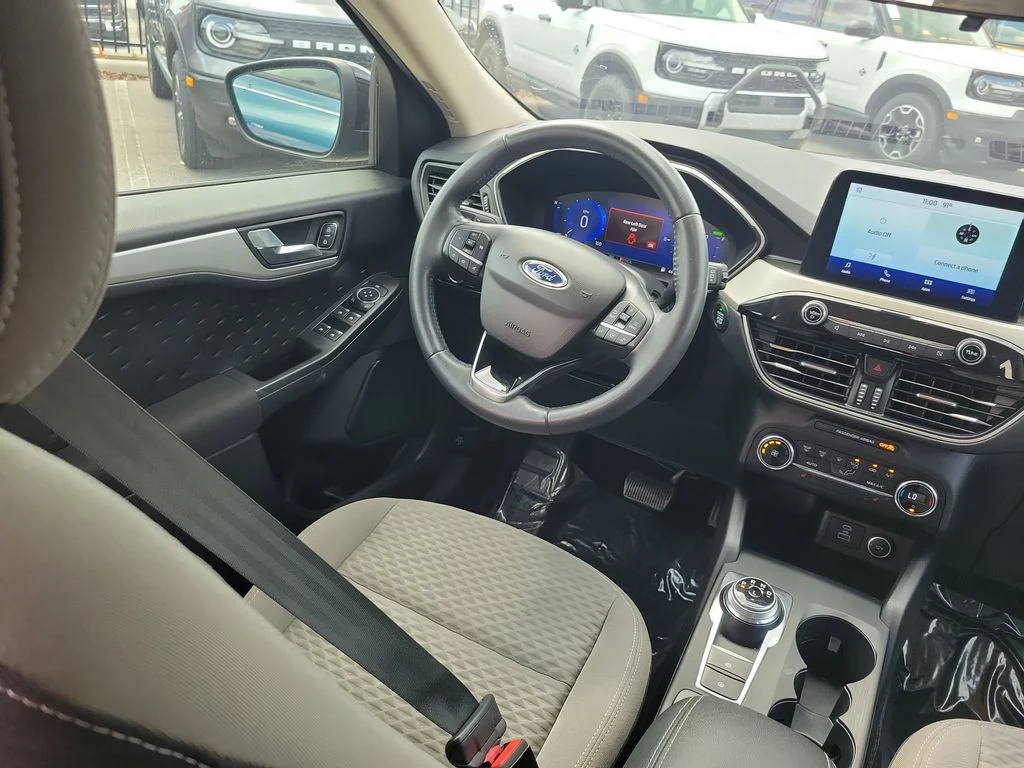 Used 2020 Green Ford SE Sport Hybrid image 14