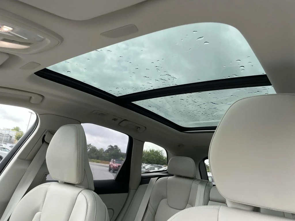 2026 Volvo XC60 Ultra - Photo 11