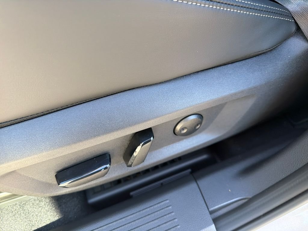 New 2026 Nissan Rogue Platinum 4D Sport Utility