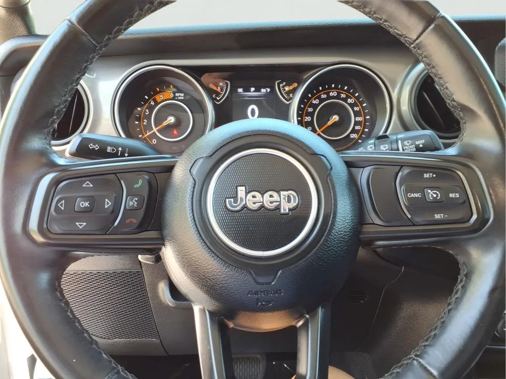 Used 2022 White Jeep Unlimited Willys image 12