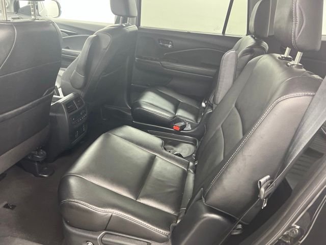 Used 2020 Black Honda Touring image 11