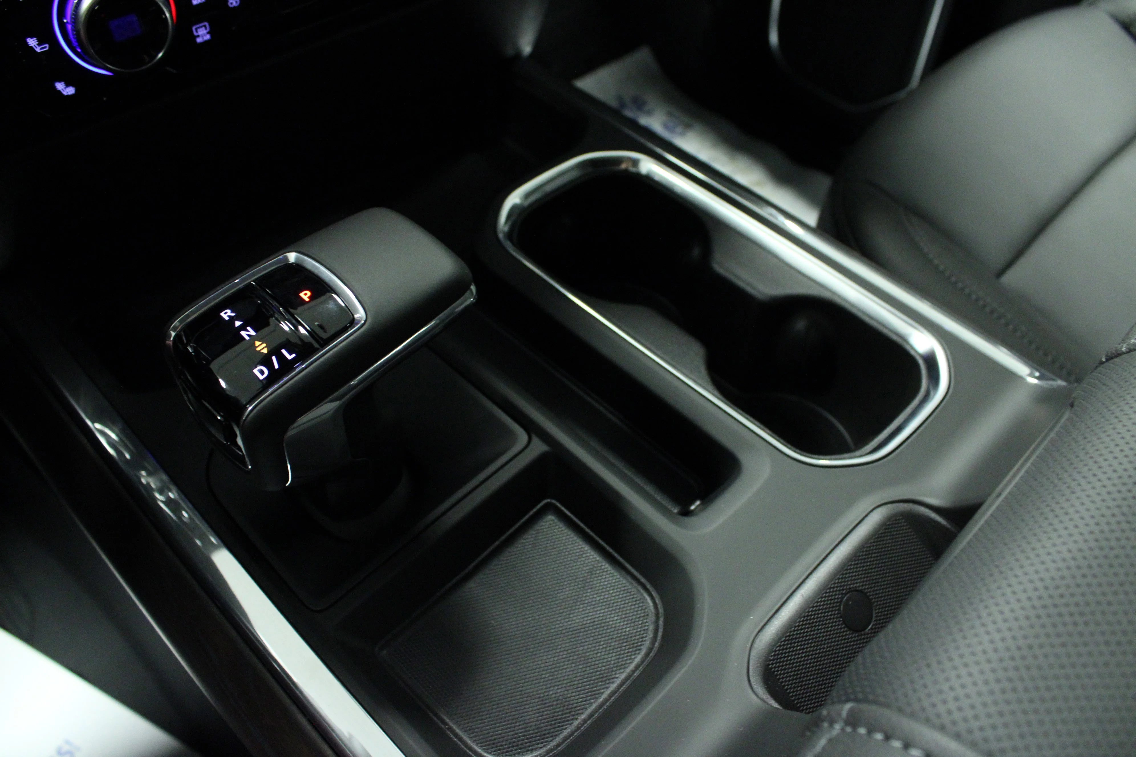 New 2026 Onyx Black GMC SLT image 23