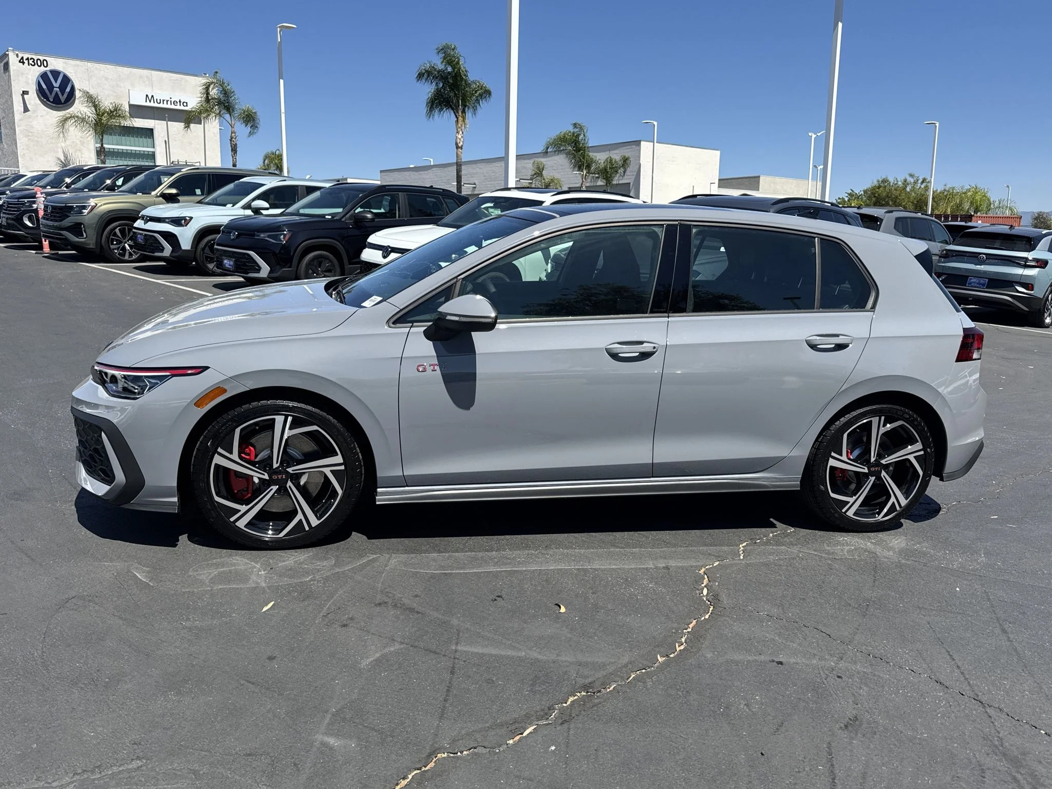 New 2026 Moonstone Gray Volkswagen SE image 4