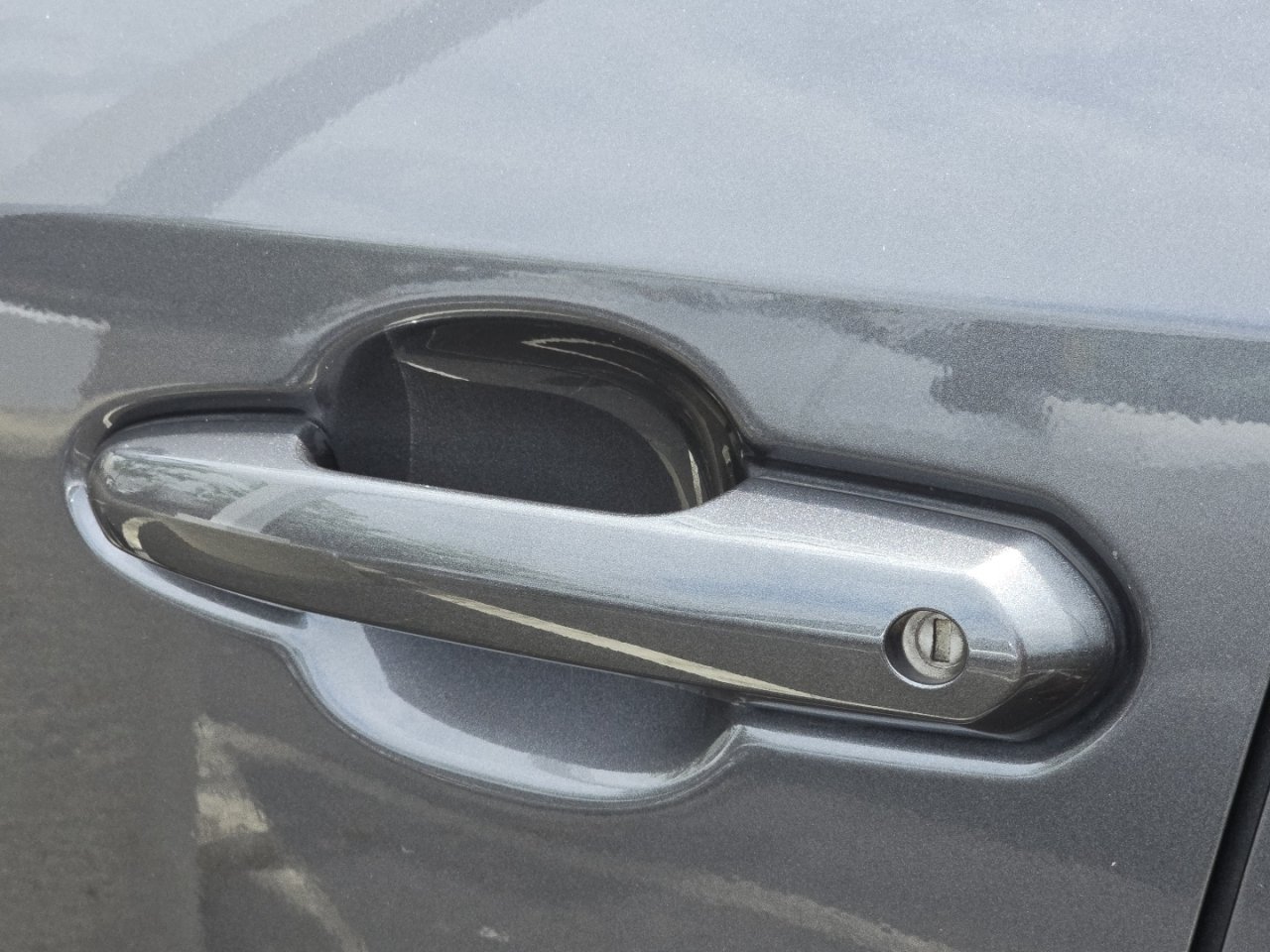 Used 2022 Gray Toyota LE image 13