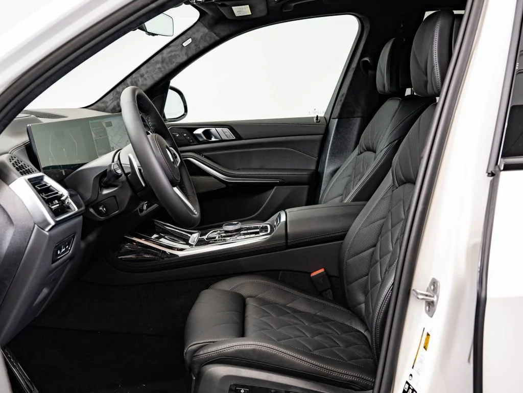 New 2027 Mineral White Metallic BMW xDrive40i image 26
