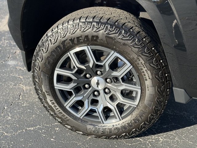 2024 Chevrolet Colorado Z71 photo 4