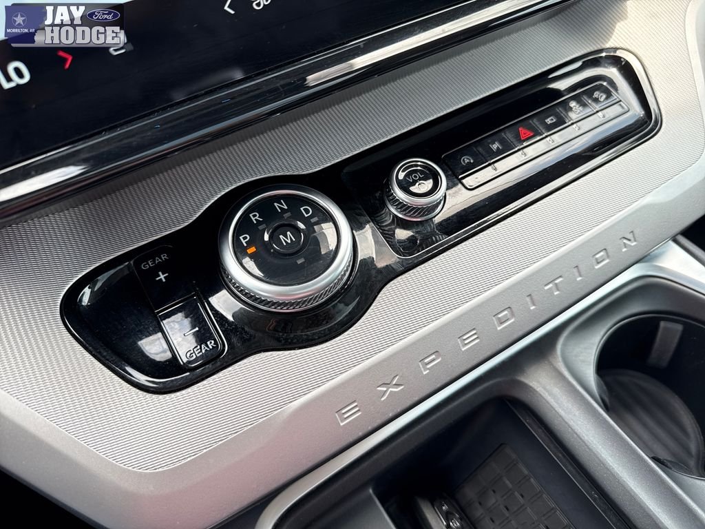 Used 2025 White Ford Active image 28