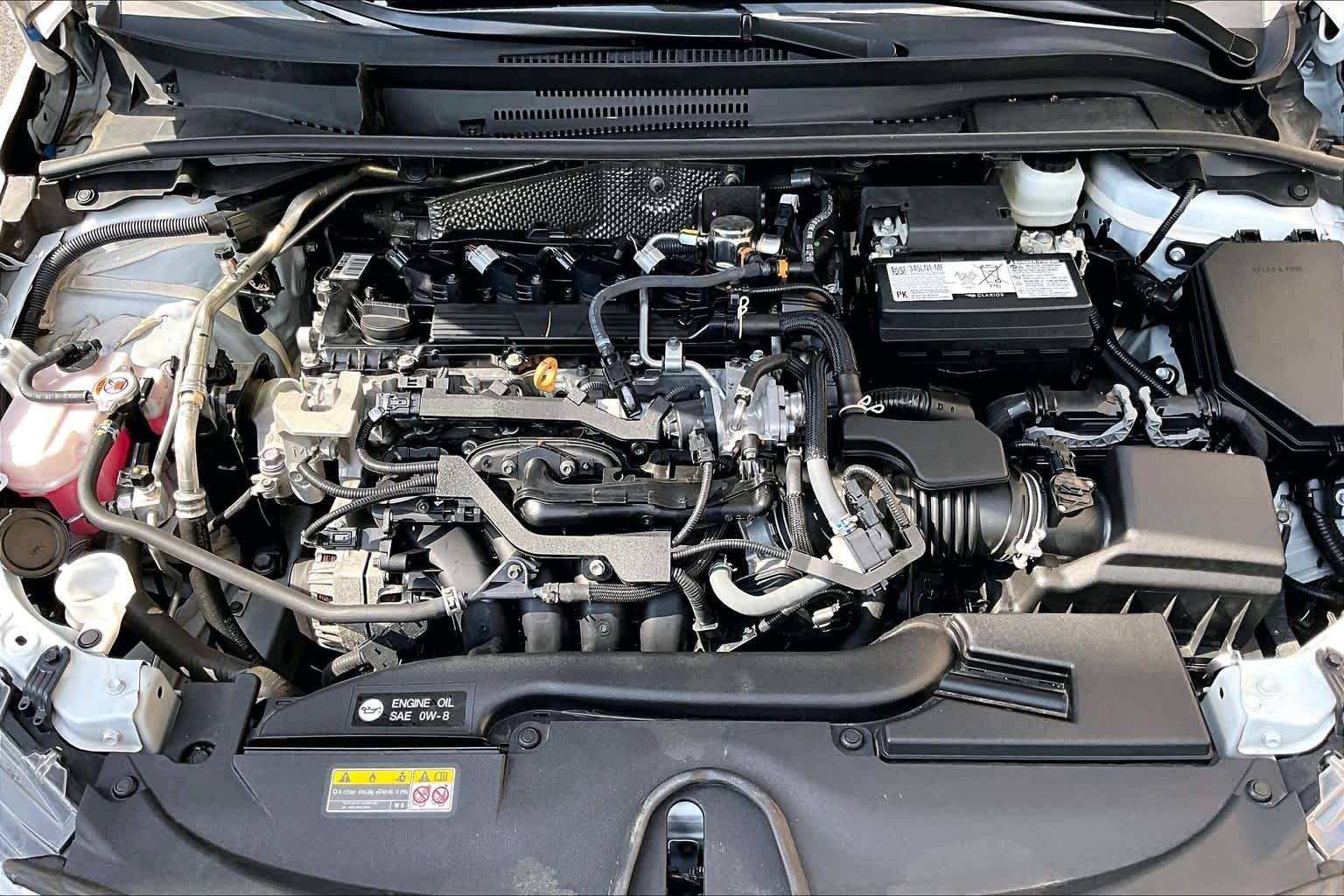 Used 2025 Ice Cap Toyota LE image 31